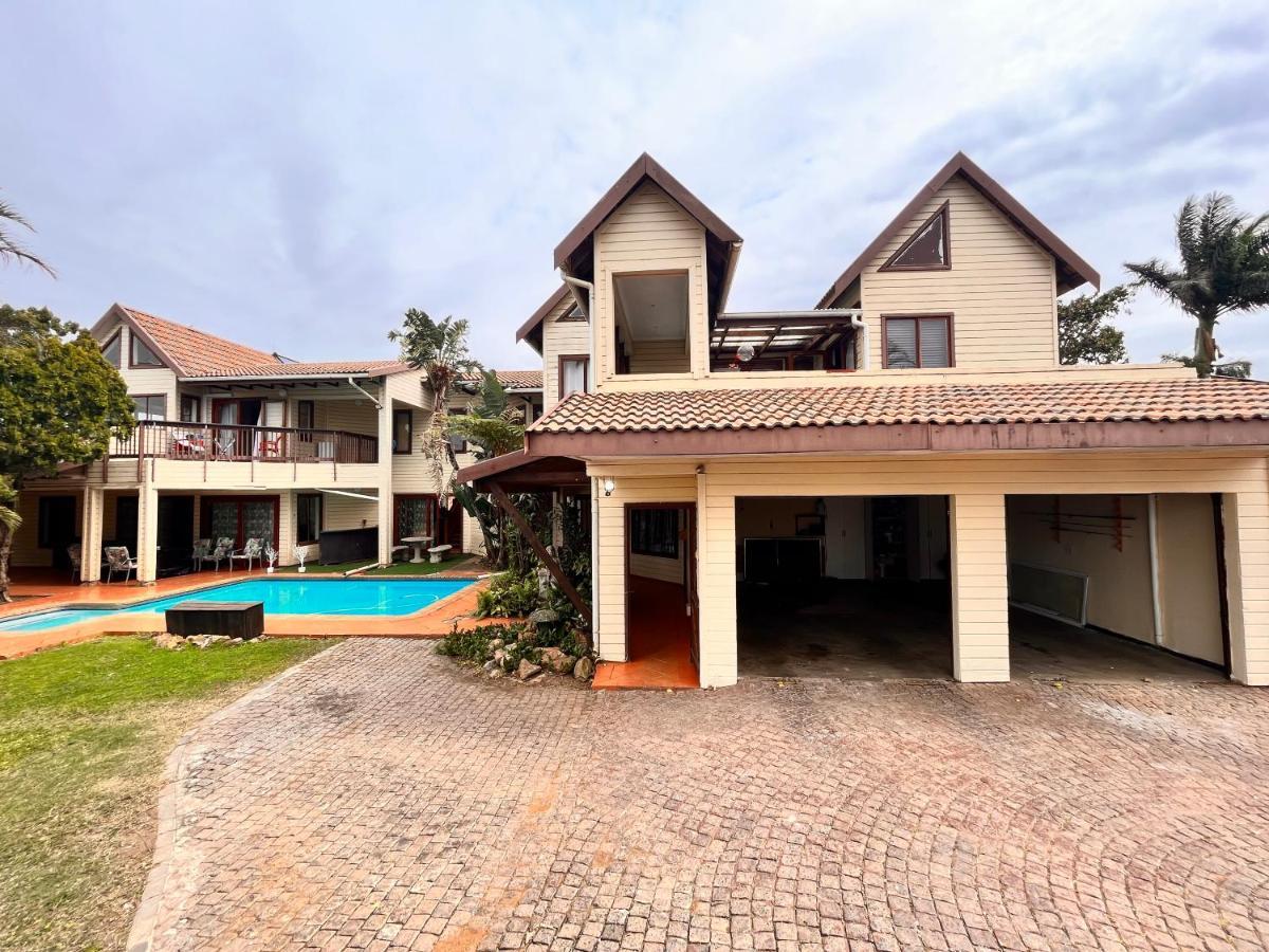 The Wood House Hotel Empangeni Bagian luar foto