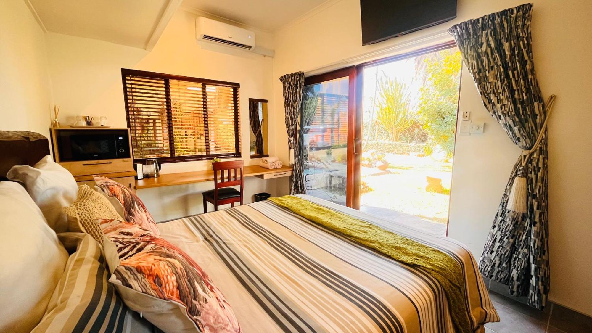 The Wood House Hotel Empangeni Bagian luar foto