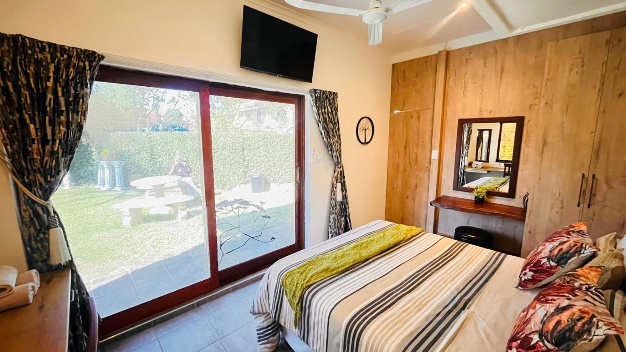 The Wood House Hotel Empangeni Bagian luar foto