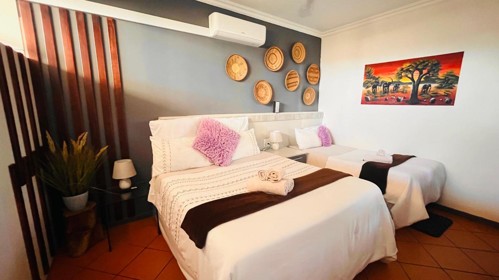 The Wood House Hotel Empangeni Bagian luar foto
