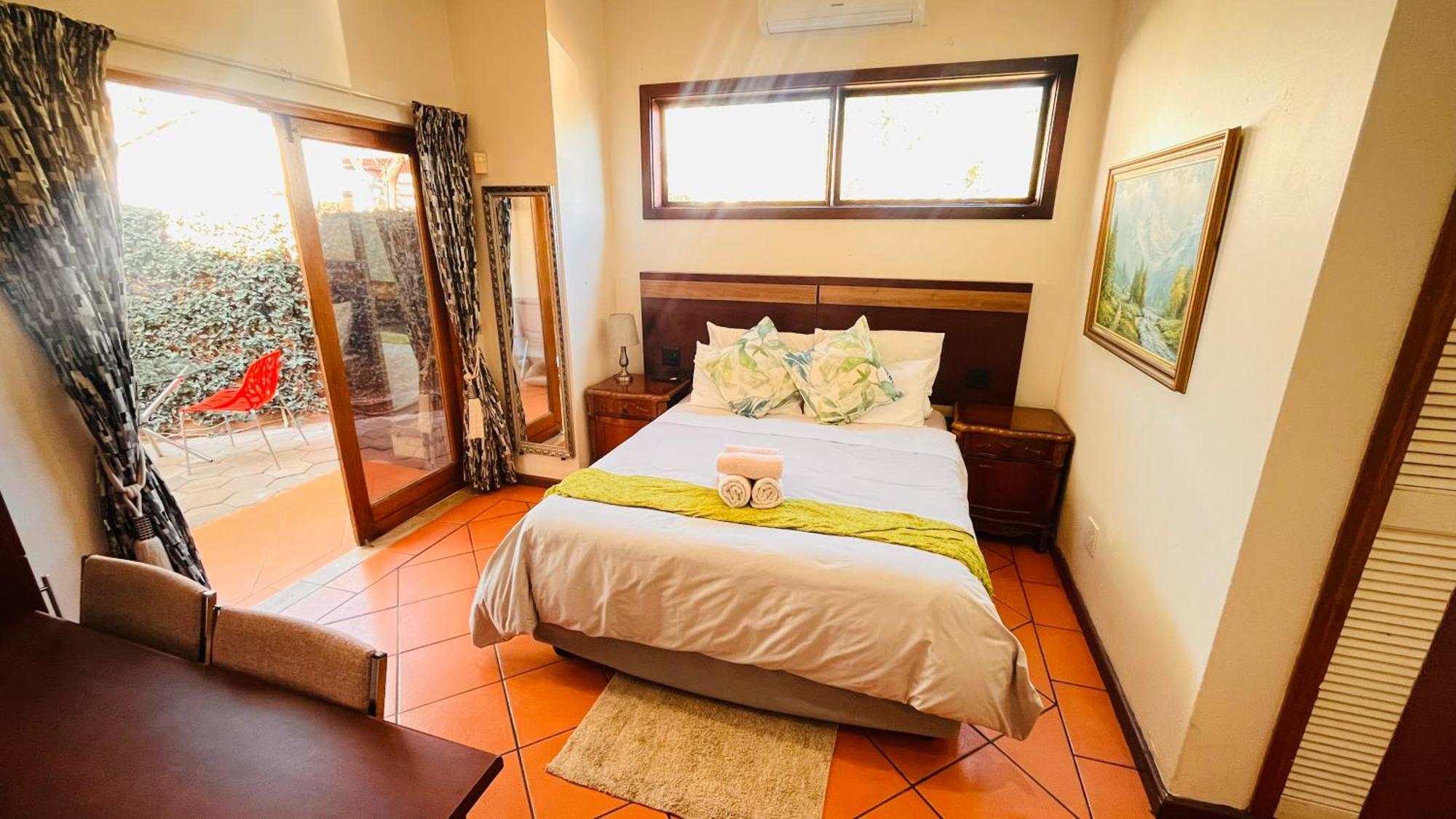 The Wood House Hotel Empangeni Bagian luar foto